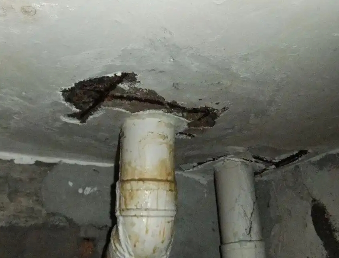 前进卫生间漏水维修公司浅析前进卫生间渗水维修的方法